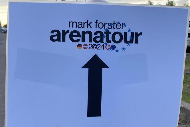 Gut eineinhalb Stunden spielte Mark Forster auf seiner Arenatour in Mannheim. Zu hören waren 20 Songs von "194 Länder" bis "Bauc